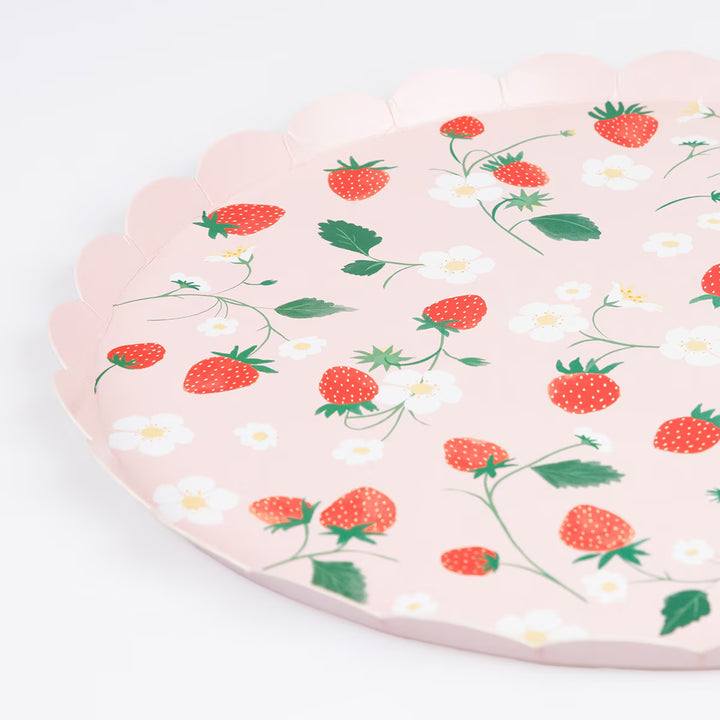 Strawberry Paper Dinner Plates – Pack of 8