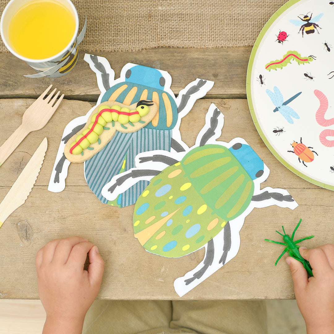 Bug Party <br> Tableware Kit for 8