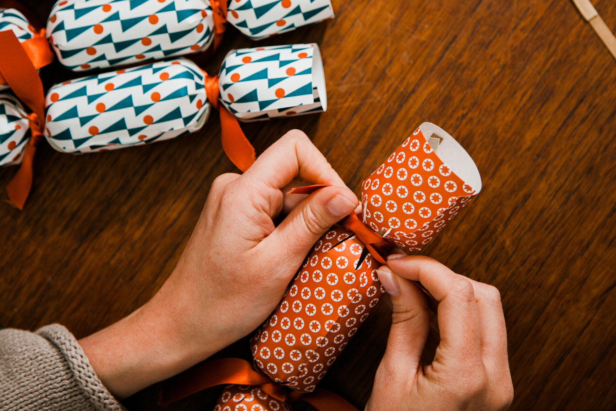 Make Your Own Festive Crackers Kit – Sweet Maries Party Shop