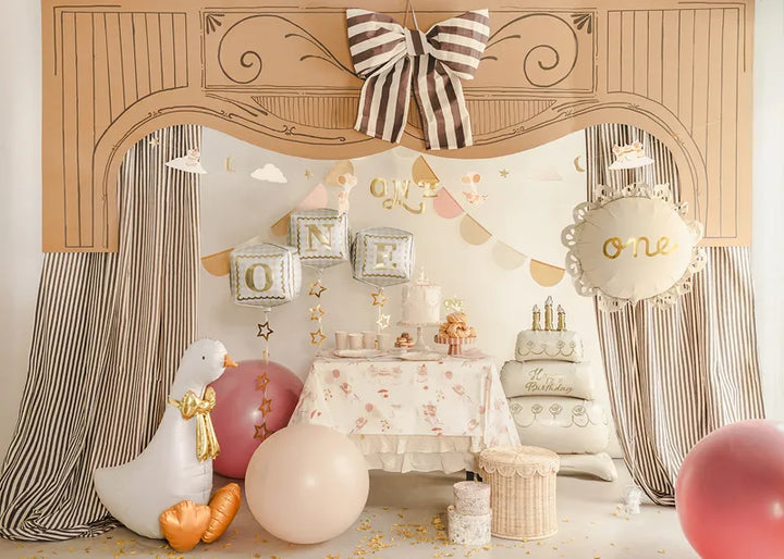White Goose with Bow Foil Balloon – Fill With Air
