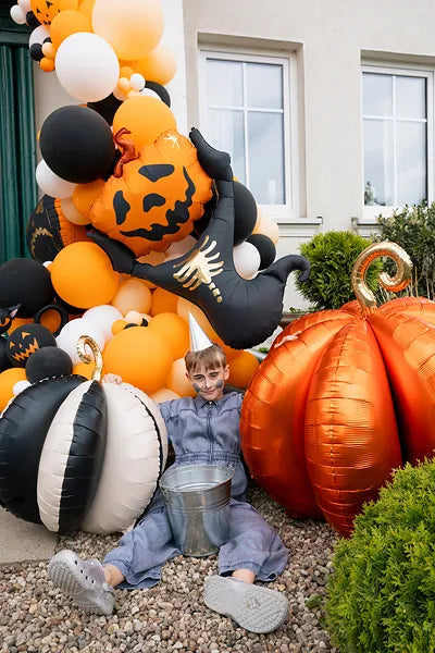 Black &amp; Cream 3D Pumpkin Halloween Balloon – 58cm