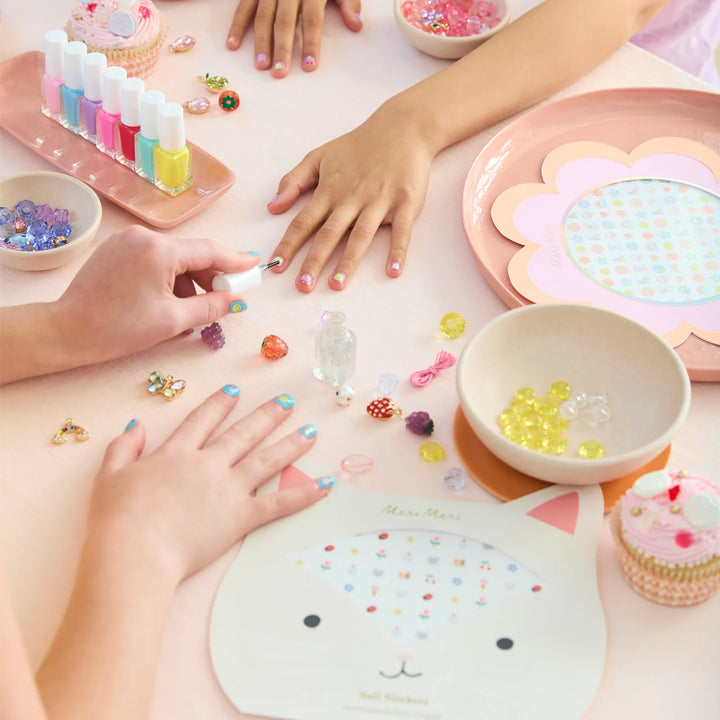 Groovy Nail Stickers – Holographic Groovy Designs (200 Stickers)