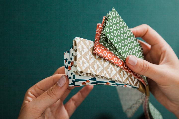 Festive Papercraft Kit <br> Paperchain Garland